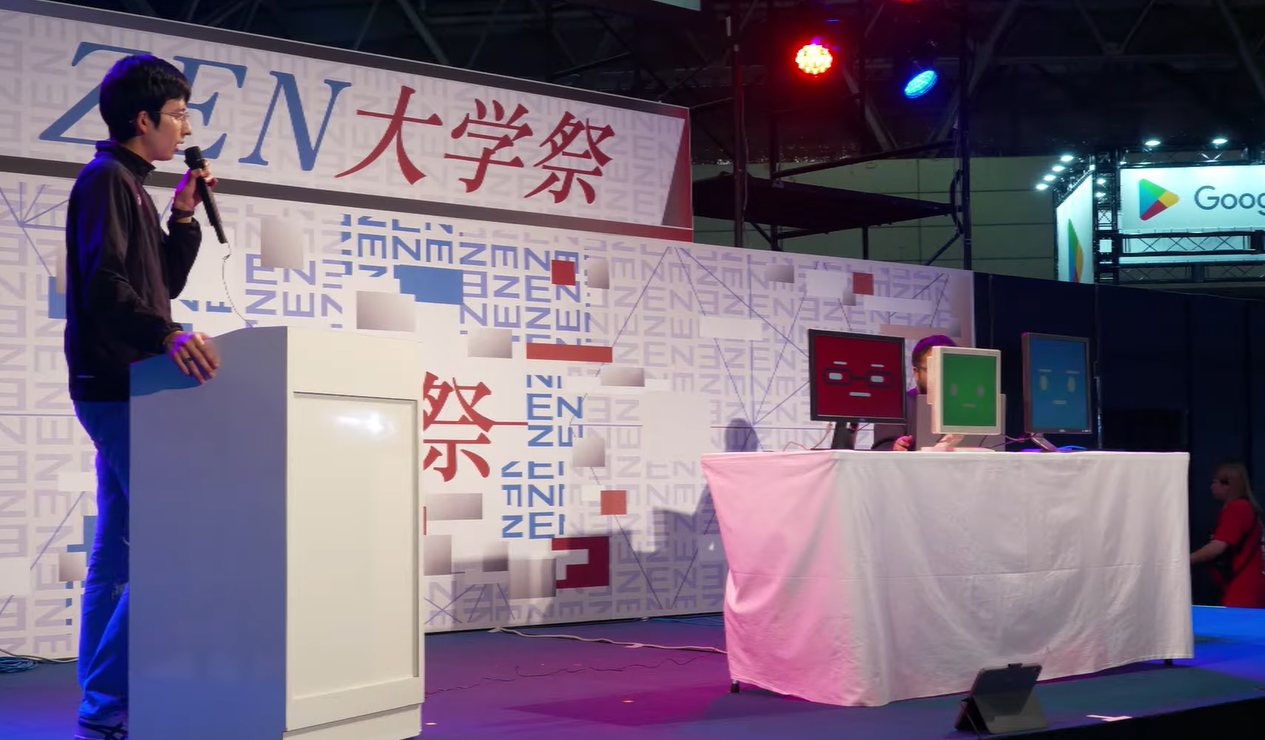 イベント会場のステージで行われたAIコメンテーター体験企画